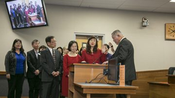 高叙加就任硅谷菲利蒙首位华人市长