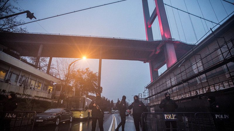 土耳其新年驚爆恐攻 現場驚聲尖叫「踩頭逃命」
