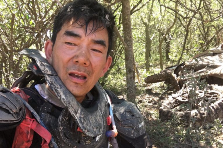 任賢齊越野賽 機車撞樹 人傷腰失望談經過