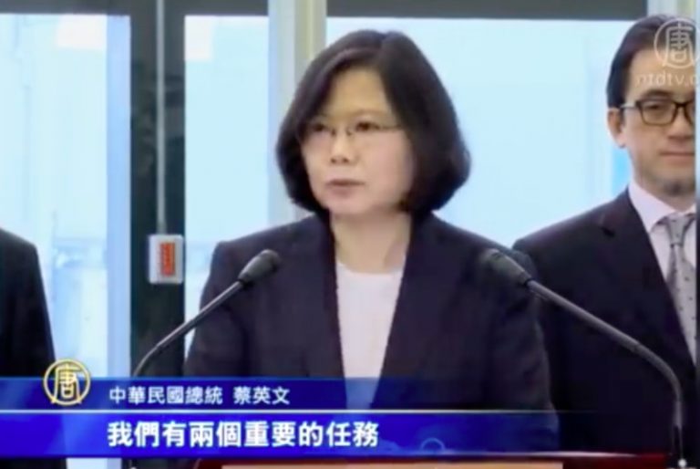 蔡英文啟程中美洲 四友邦大使都來送機