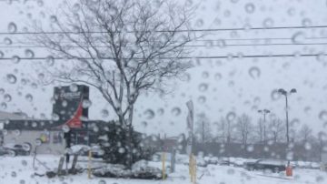 多倫多週二更多降雪下午或降雨 撒鹽車凌晨上路