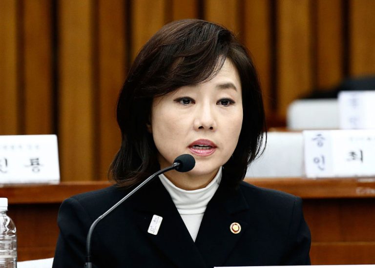 主導「文藝界黑名單」 韓文化部長遭逮捕