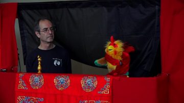 金鸡贺年喔喔叫 皇后区动物园庆新年