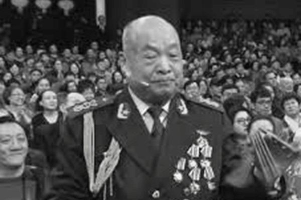 【熱點互動】春晚出現老紅軍 抗戰突改14年