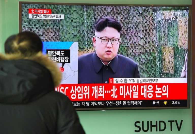 朝鮮發射飛彈 金正恩主導「北極星2號」