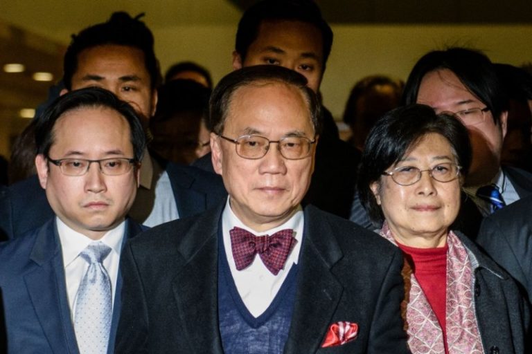 曾蔭權罪成 雙方律師團強大 費用數千萬