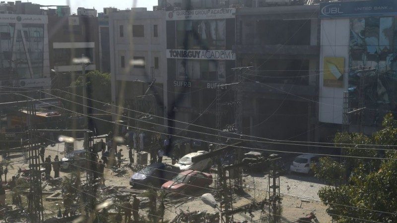 巴基斯坦购物区惊爆 建物摇晃至少5死30伤