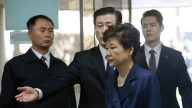 韩国：朴槿惠被控13项罪名 出庭聆讯