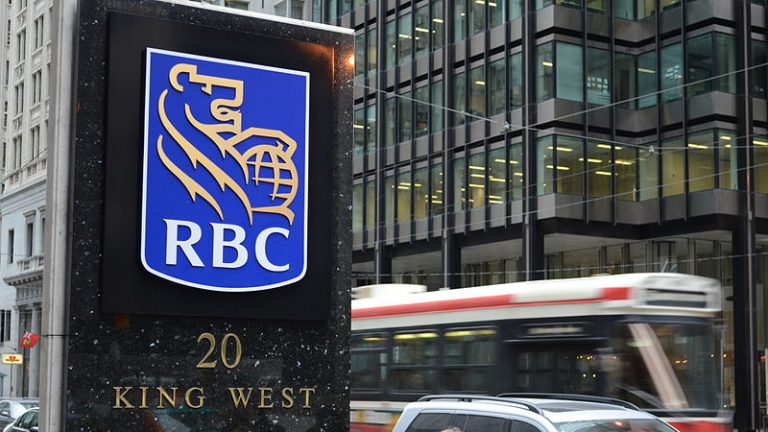 加國銀行紛紛節約成本 最大銀行將裁員450人