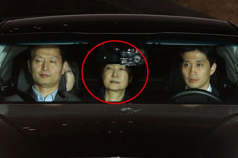確認被法官批捕 朴槿惠默默做了一件事