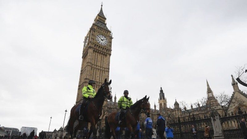 伦敦恐袭第三天 警方再逮捕两名嫌犯