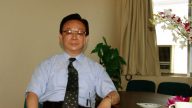 陆学者认为吃穿共产党给，看辛灏年怎么反驳的，真给力！（视频）
