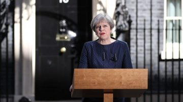 英国首相拟提前大选 确保脱欧谈判稳定