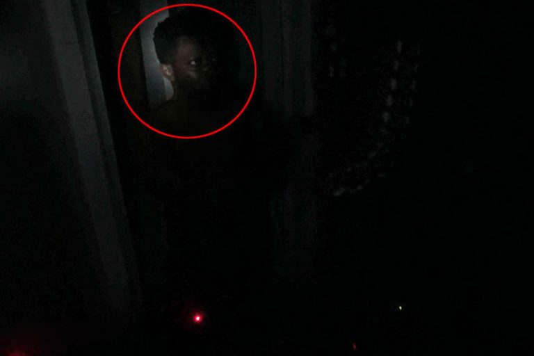 非洲男暗夜拘捕 藏身黑暗角落，讓警察怎麼看 就是看不見