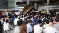 1.4万人抽港新楼盘 再现九七楼市热潮