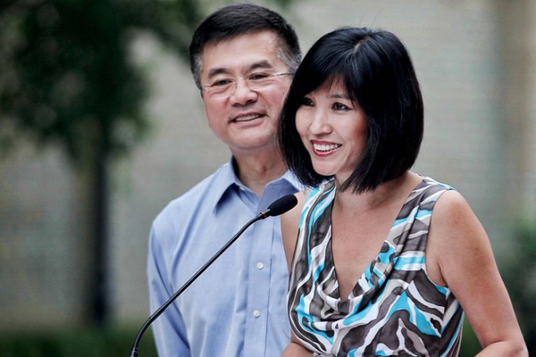 前美駐華大使證實離婚 離開中國就離了