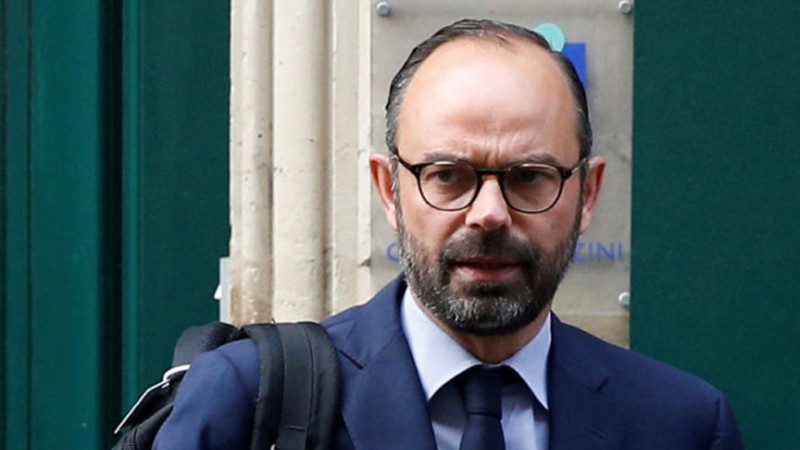 法国部长名单公开 22新秀故事多 经济部长先遭开除党籍