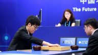 贏一盤要燒香？棋聖聶衞平料柯潔全敗