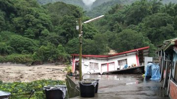 锋面不走 北台湾强降雨 中南部午后雨势趋缓