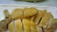 大厨教你秘制白斩鸡，加了这两样东西，味道更鲜嫩，在家就能做出来，比饭店的还好吃！（视频）