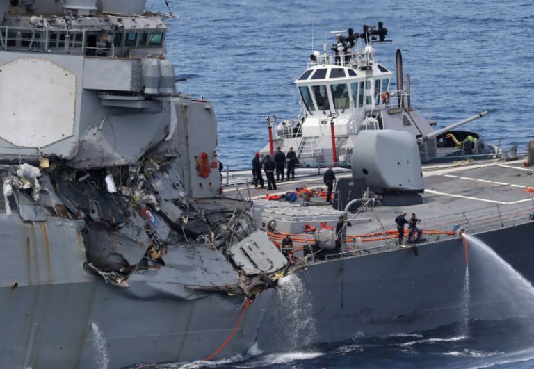 美驅逐艦射控士救同袍 逃生不及活活溺死