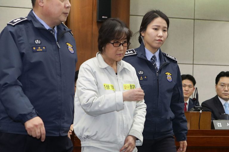 助女兒入名校 崔順實被判3年徒刑