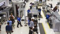 航空反恐 美拟加强检查乘客电子设备