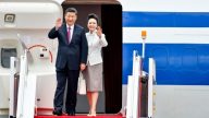 习近平伉俪到访香港 现场戒备森严
