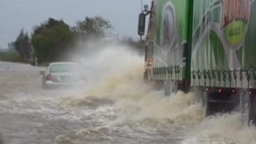 強烈暴風雨侵襲 新西蘭三城進入緊急狀態
