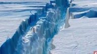 南极洲冰架大规模崩裂 将成巨型冰山