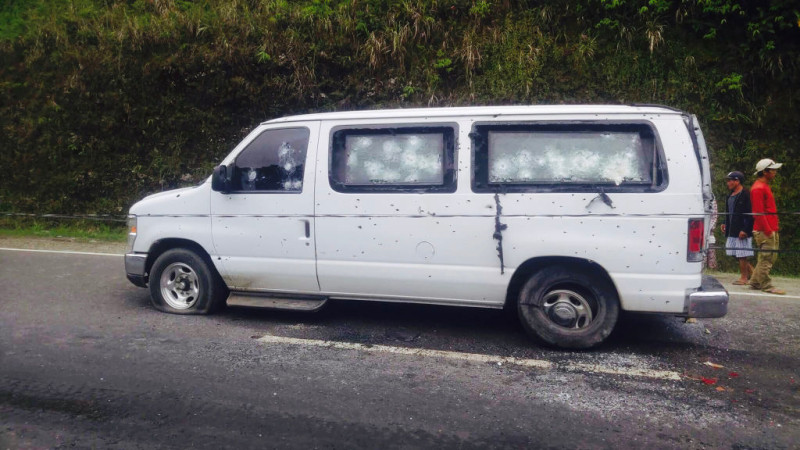 維安車輛遭伏擊 菲總統4隨從受傷