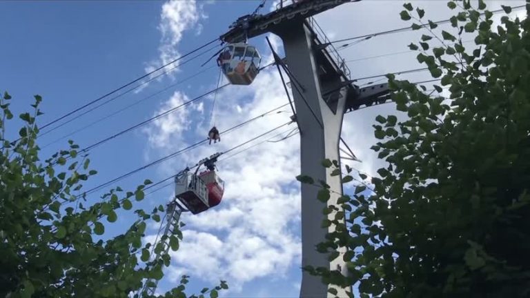 德國科隆空中纜車脫軌 百多人受困獲救