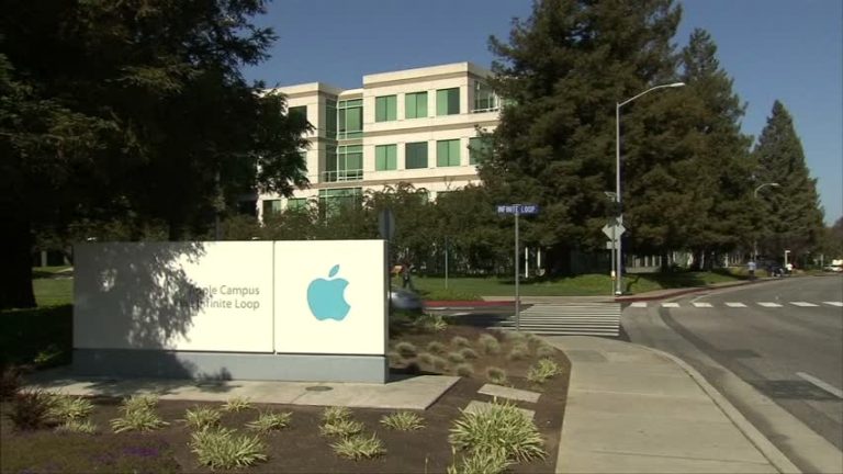 iPhone熱賣超預期  蘋果股價飆新高