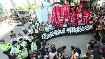 黄之锋等被判引发港人大游行 人数之多出人意料