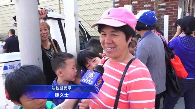 免費拿書包 法拉盛兒童歡喜迎新學期