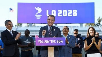 洛杉磯宣布主辦2028奧運 承讓巴黎2024