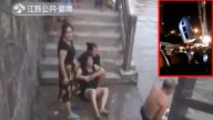 江苏女新手驾车误踩油门溺水 5子女全部罹难