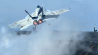 伊朗無人機關燈 再逼近美航母 干擾F-18戰機起飛