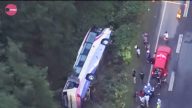 日本北海道觀光巴士翻覆 約20人受傷