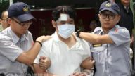 台袭总统府男子称“谁挡砍谁”  每晚看新闻联播