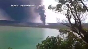 小岛火山蠢蠢欲动  澳洲舰艇前往救援