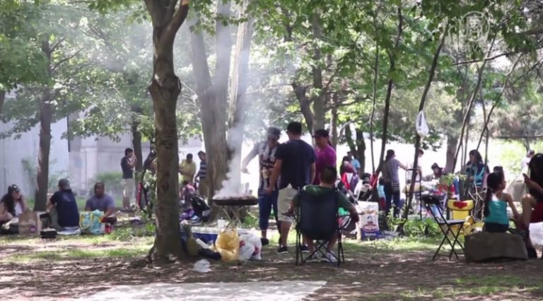 美歡慶勞工節  德州災後重建任務艱巨