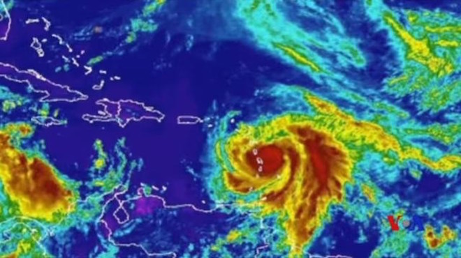 5级飓风重创多米尼加 总理被困官邸网上求救（视频）