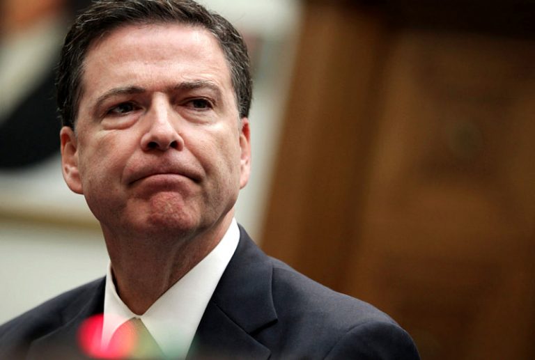 FBI前局長科米霍華德大學挨轟  演講多次被打斷學生喊滾
