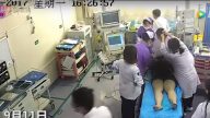 湖北医生施救剪烂病患衣服遭索赔  网友：家属胡闹