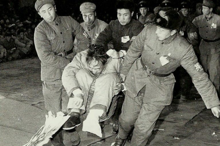 陳克江：對毛澤東忠心耿耿的羅瑞卿被逼跳樓