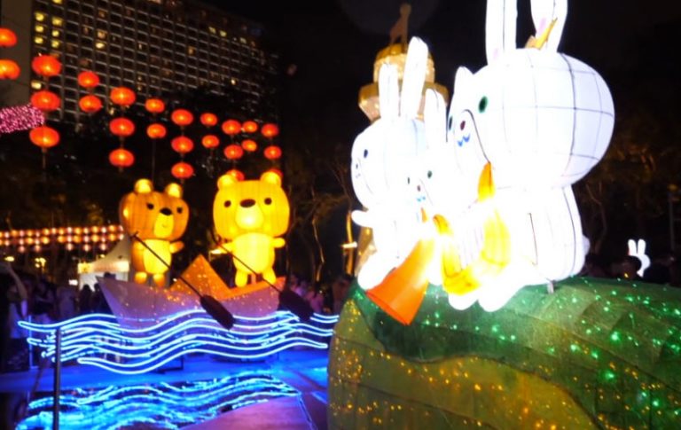 香港歡慶中秋 維園舞火龍 熱鬧非凡