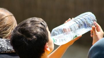 人間萬事有定數 飲水莫超三五升