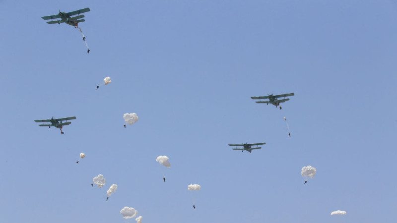 平壤演习入侵首尔 企图乘滑翔伞突袭盟军指挥部