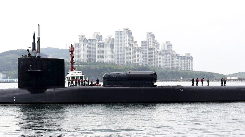 重兵集結 美核潛艇駛入韓國釜山港 里根號下週軍演